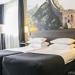 De Naaldhof Отель Осс