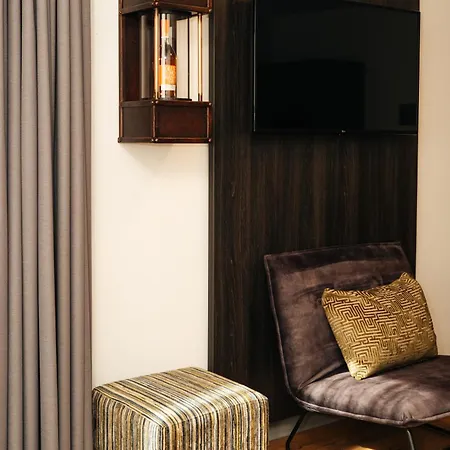 Отель De Naaldhof Осс