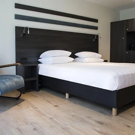 Otel De Naaldhof Oss