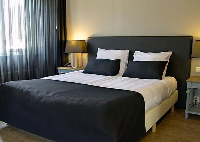 De Naaldhof Szálloda 4*