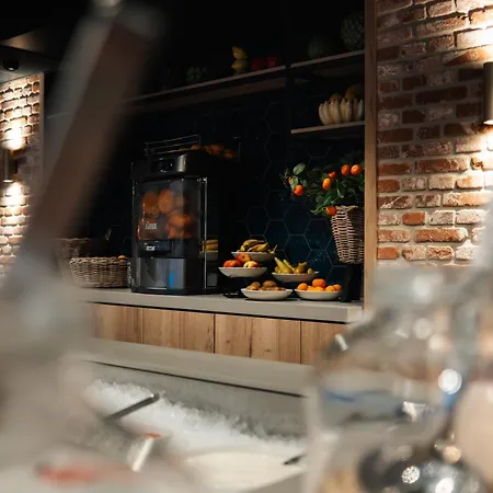 De Naaldhof 4* أوس